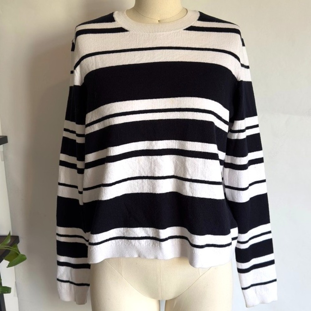 FRAME Denim Le Sculpture Long Sleeve Sweater-White & Black Stripe-Sze S-RRP $275